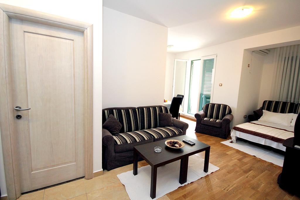 Apartments Draskovic Mirista Petrovac Luaran gambar